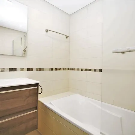 Pp33 * 埃斯特波纳